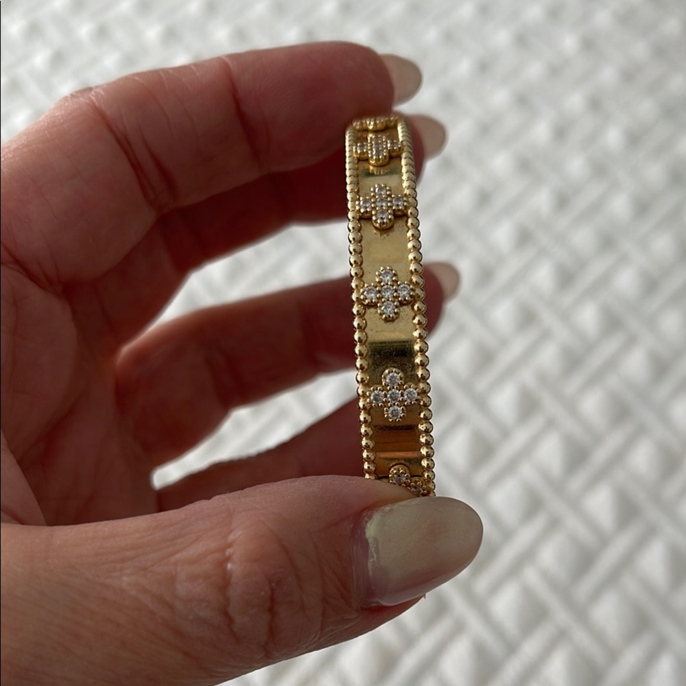 Alambra 14K gold bracelet with cubic zirconia